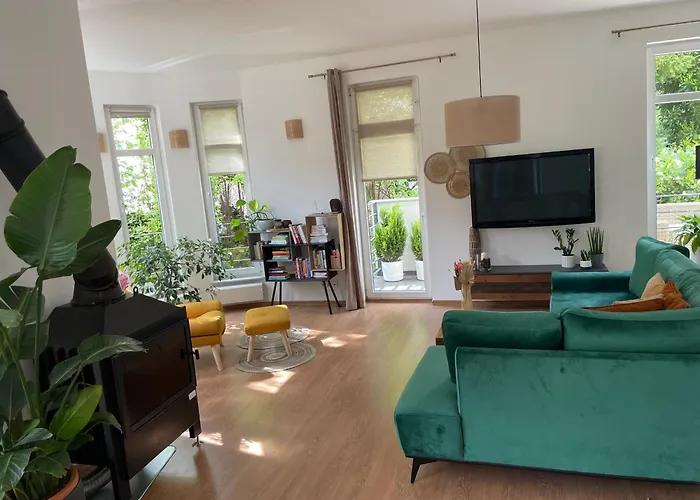 Zielone Zacisze Na Kamiennej Gorze W Gdyni *